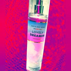 🌸NBU🌸Bath & Bodyworks 8oz Fine Fragrance Body Mist